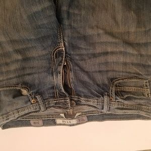 Buckle ryan straight leg 33r